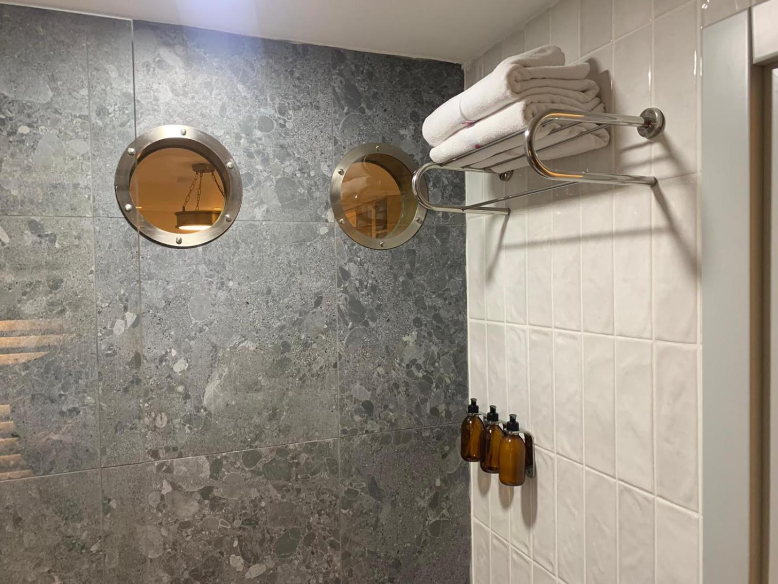 Deluxe At The Seaside In Pasaport Alsancak Apartment Izmir